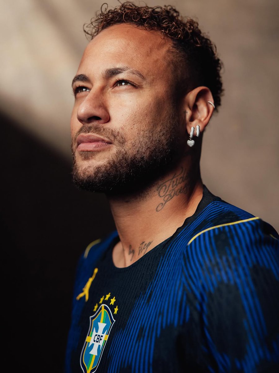neymarpc's tweet photo. Hoje é o dia 🇧🇷🔥 prontos para os desafios.

Vamos BRASIL 💙💚💛 https://t.co/Cio80IGPpA
