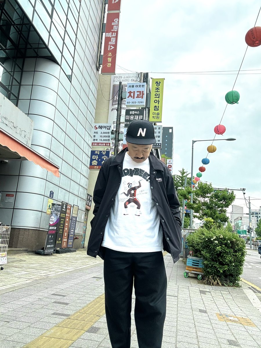 kuboken5gap's tweet photo. 『たった今からTシャツ��オンライン販売スタートだよってみんなに一斉連絡してます!』
#ホワイト赤マン
#NONBEE
私服のクボケンも載せております。テヘッ☺��� https://t.co/S8OWeJtw8G