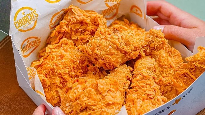Letii_Sunshine's tweet photo. Popeyes or Church’s Chicken? https://t.co/nrvbrHNdSv