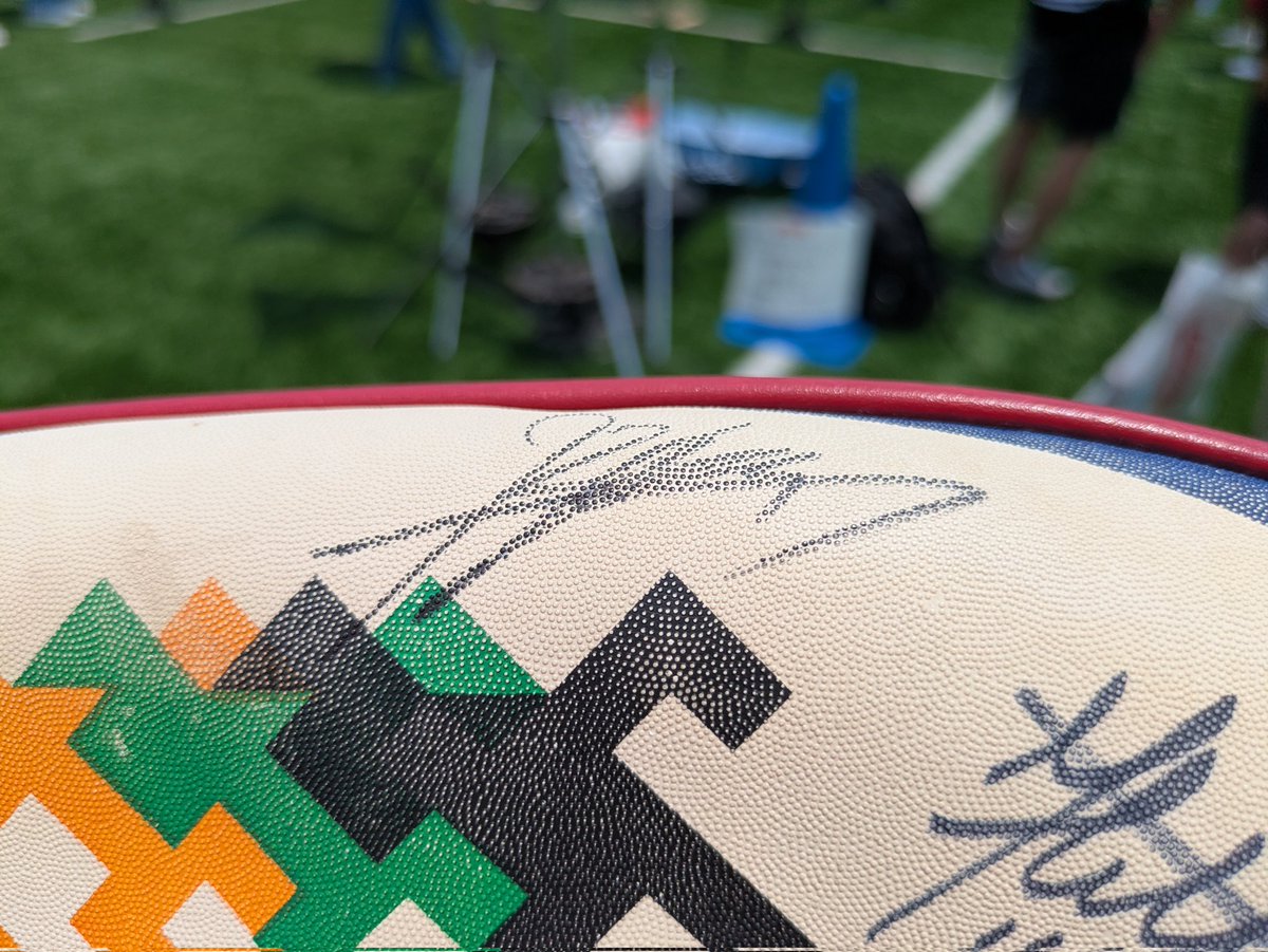 激レア コベルコスティーラーズフラッグ 2015代表選手サイン入り けんてぃーこんにちは😊🏉 サインもいただきました✨❗ #コベルコ神戸