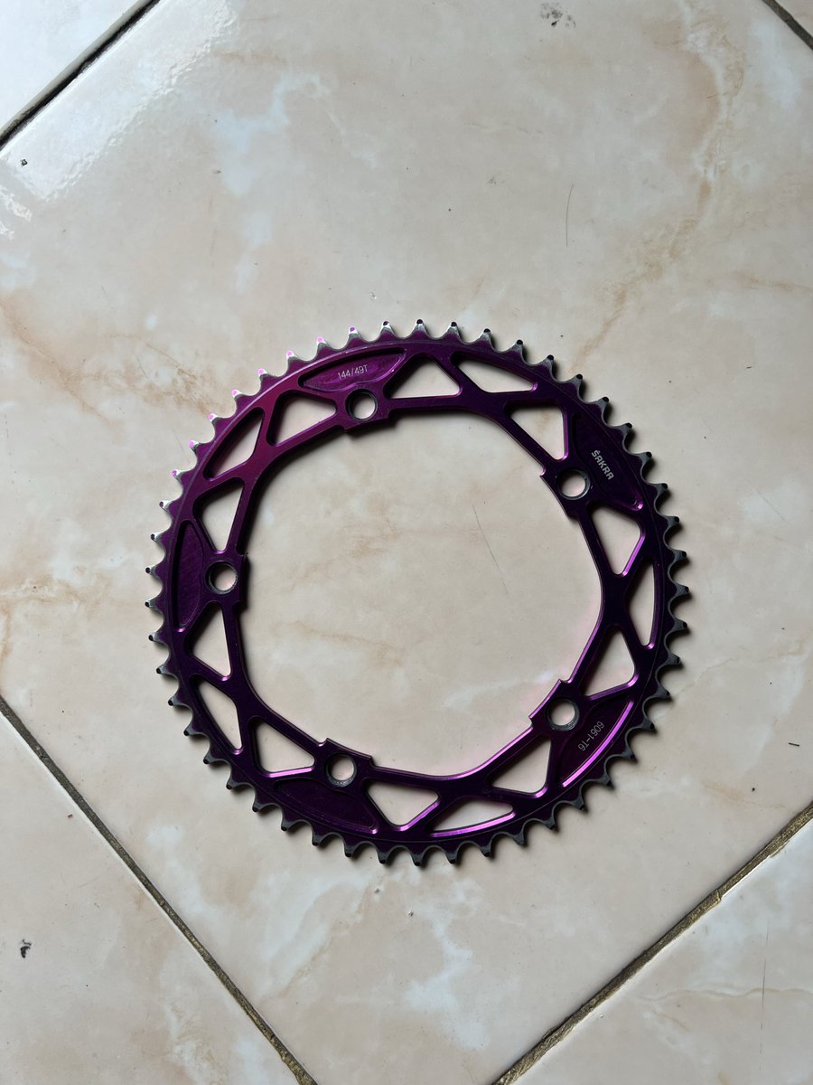 FikramSuparman's tweet photo. WTS Chainring Sakra Kanta
BCD 144 49T
Minus pemakaian
800k

Alamat Makassar
#fnfjb https://t.co/u7hHShdrwk