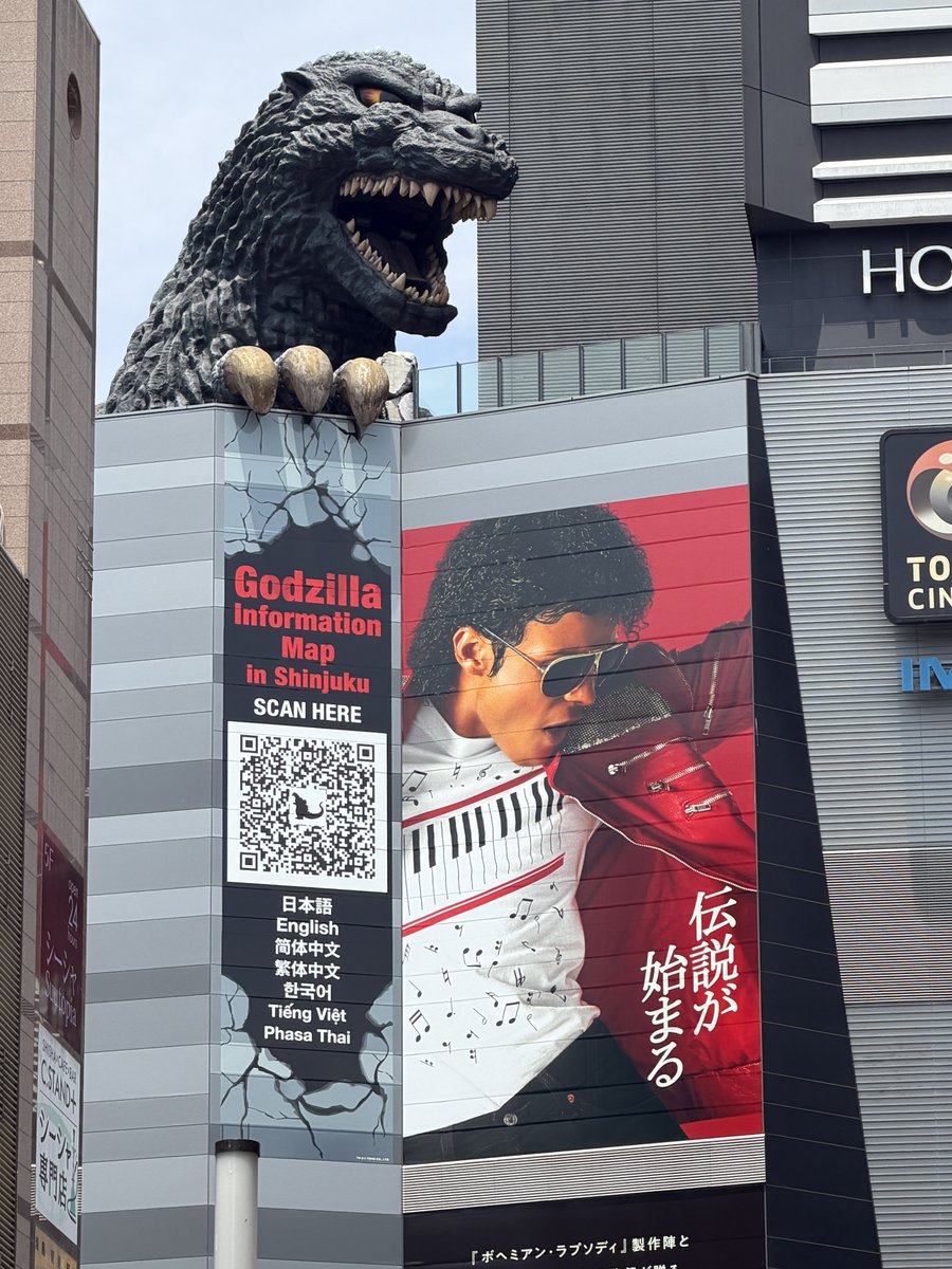 sumimachine's tweet photo. 顔の角度同じ。 https://t.co/Sf8Mwq2yhE