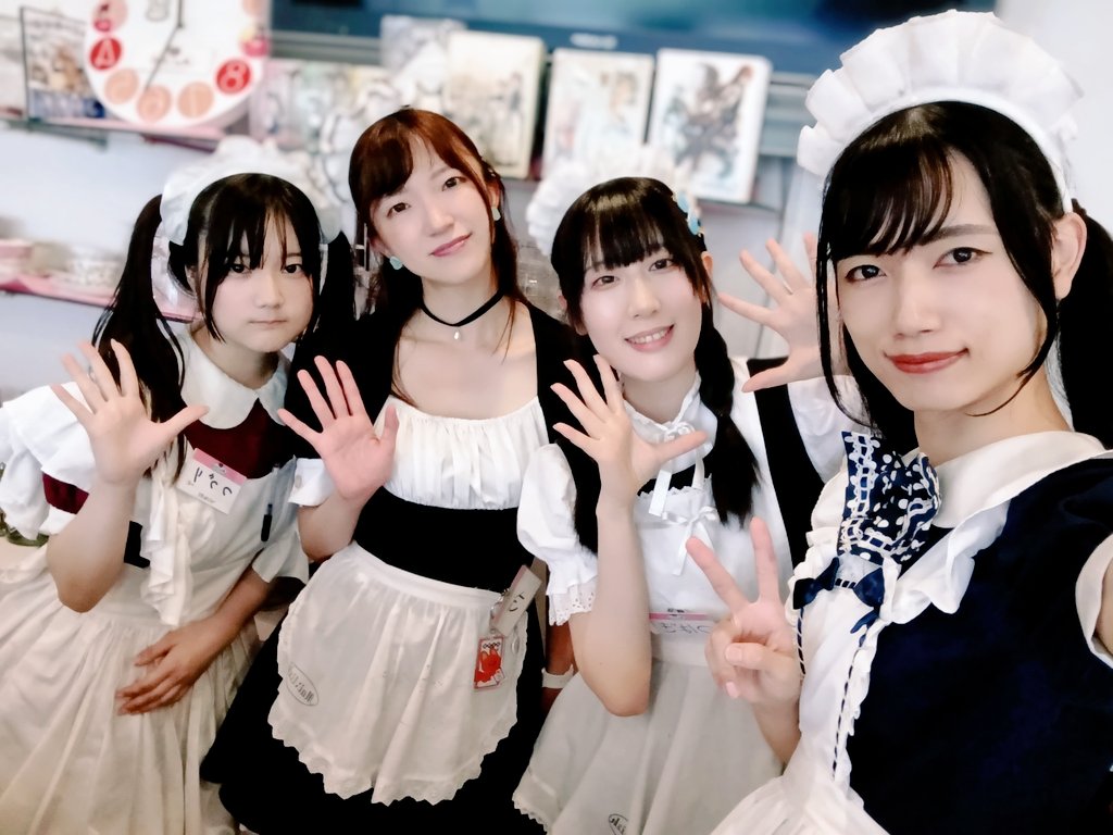 cafemailish's tweet photo. 🏡6/13 カフェメイリッシュ オプーン!!
わくわく土曜日🤧ﾔﾀﾀﾉﾀ!!💮💭

【📝本日のおすすめメニュー】
🐟️海鮮丼 各種 1,500円〜
🍝カルボナーラ 1,300円
🍨チョコパフェ 1,300円

💙みさ&amp;🌹つばき&amp;🍸イヴ&amp;✂️つづりでお待ちしています💭

#アキバのお店
#メイドカフェ
#メイリッシュ https://t.co/9rm3ccbaWl