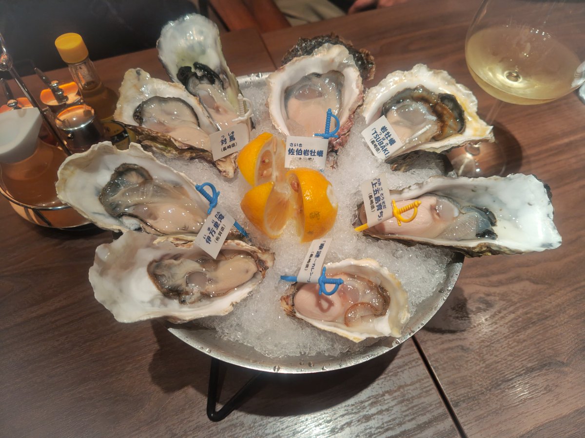 おまお⚫️ページ JACKPOTで牡蠣ランチ(^p^)
