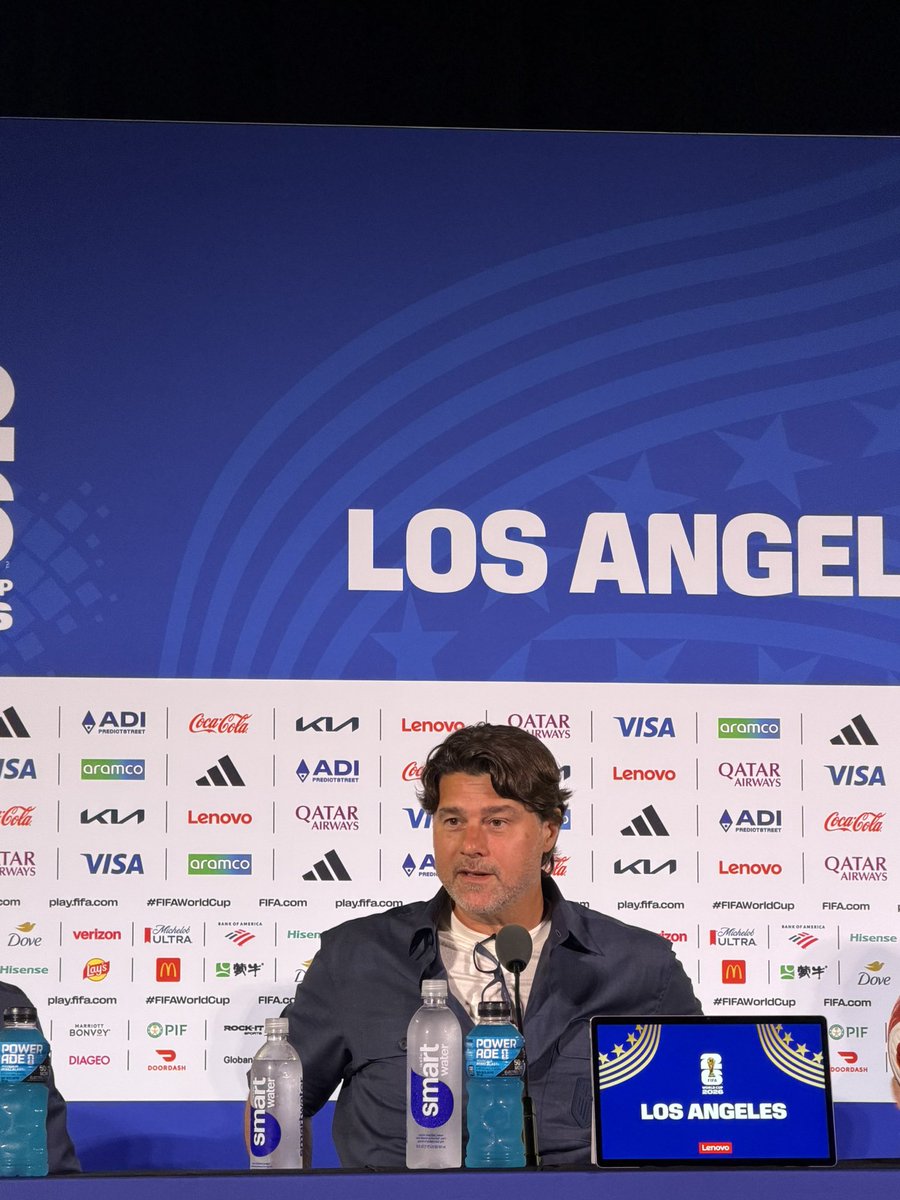 tombogert's tweet photo. 🇺🇸 Mauricio Pochettino on the fans in Los Angeles tonight:

“The fans were amazing. On behalf of the whole team, massive thank you to the fans. The energy translated to the team was amazing.” https://t.co/MvFjIa40G2