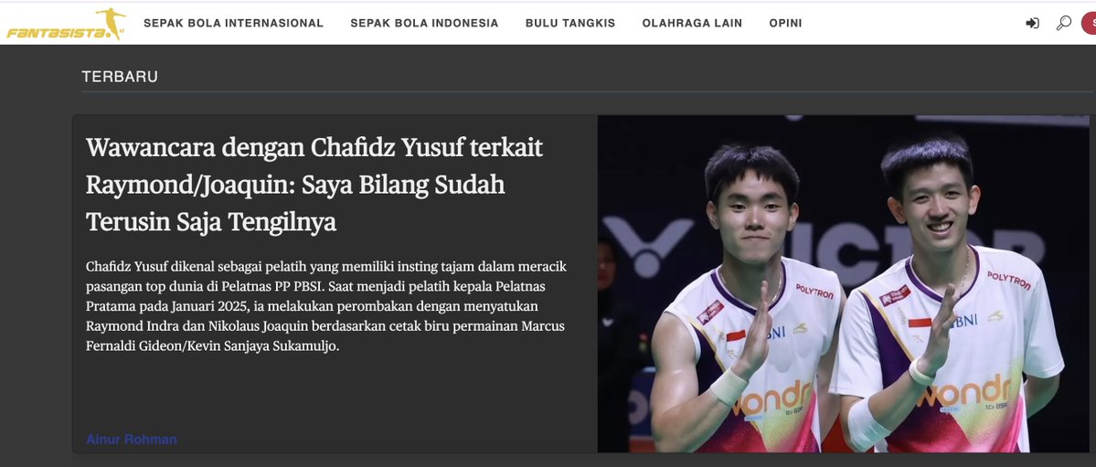 ainurohman's tweet photo. "Saya dulu bentuk Kevin itu awal-awalnya juga dia punya problem. Problemnya apa? Belum keluar tengilnya. Dia pernah main di kejuaraan dan dia kurang pede."

"Pada saat satu kejuaraan saya bilang, 'Kamu kalah enggak apa-apa yang penting kamu lawan semua. Kamu kalah enggak apa-apa, yang penting di dalam lapangannya kamu harus menang mental. Masa kamu mau diketawain lawan?'

"Nah dari situ lah muncul yang disebut tengil-tengil itu. Saya tidak mengkritik ya, tetapi selama tengil itu bisa memenuhi kebutuhan, bisa mengeluarkan semua kemampuan, bisa mengeluarkan kepercayaan diri, pertandingan ada gregetnya, ya silakan." 

"Kalau orang tengil kan otomatis dia punya tanggung jawab harus melakukan pukulan yang bagus gitu lho. Tengil kalau enggak ada kualitasnya ya diketawain, 'Tengil doang tapi kalahan,' gitu.

Wawancara panjang saya dgn Chafidz Yusuf, pelatih yg memasangkan Marcus dan Kevin, Fajar dan Rian, Greysia dan Apriyani, dan sekarang mencoba membantu Raymond dan Joaquin berprestasi. 

https://t.co/1RYFreNBk0