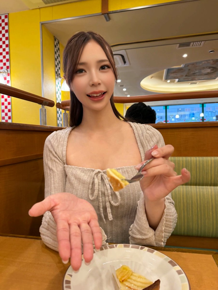かな🍒 tweet media