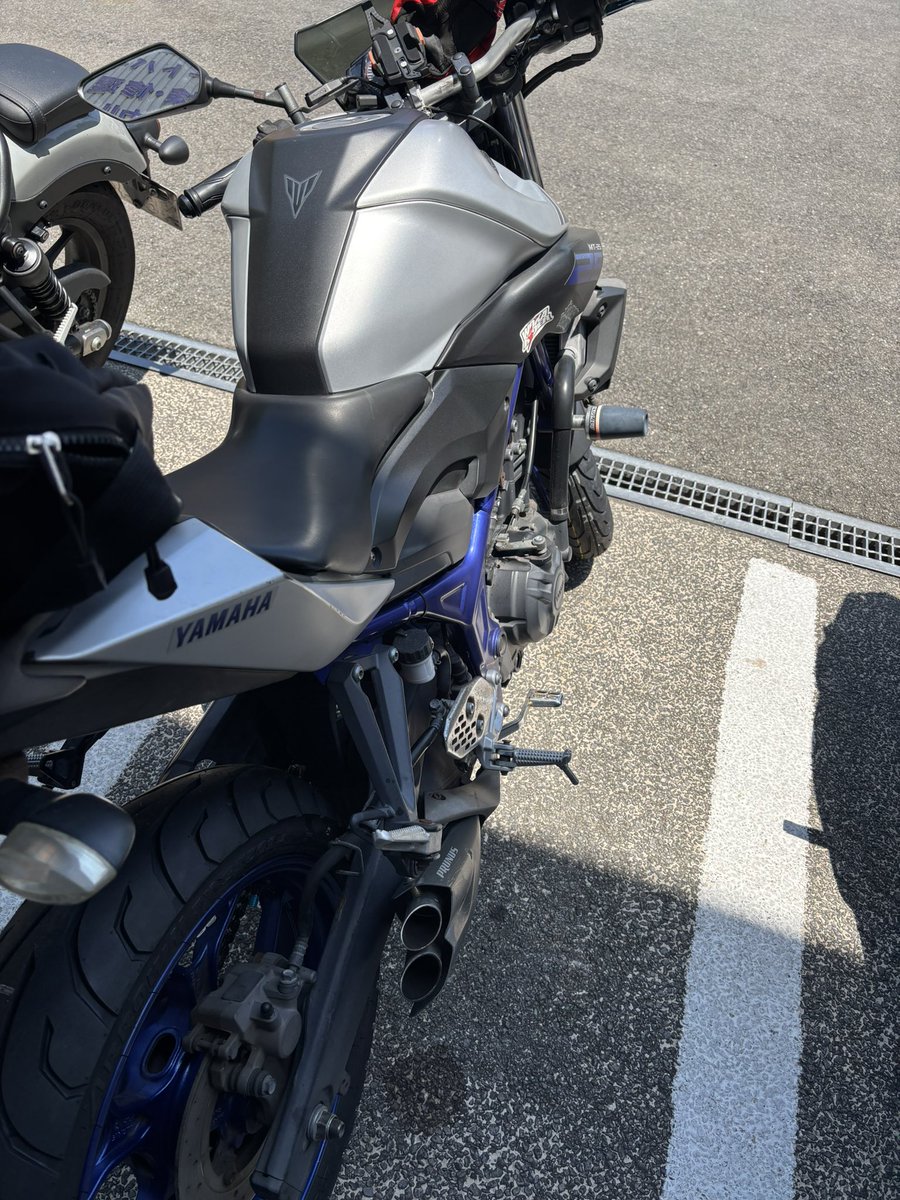 XxxpQ's tweet photo. バイク退院！
75000𓂃 💸𓂃 💸 https://t.co/99hfFglnZ4