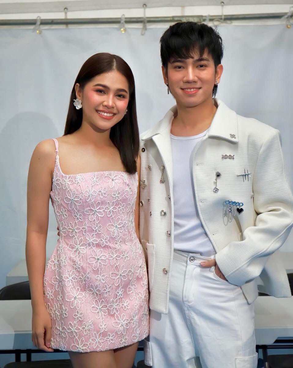 maui_andsun418's tweet photo. Happy Birthday JM🥳
Welcome back to TNT hurado stage Mayie✨

MARIELLE TNTHulingTapatan
Happy JMDC Day
IconicHURADO PopPRISTINE
#TNTNationalFinalsWithMarielle https://t.co/egihJCoqf6