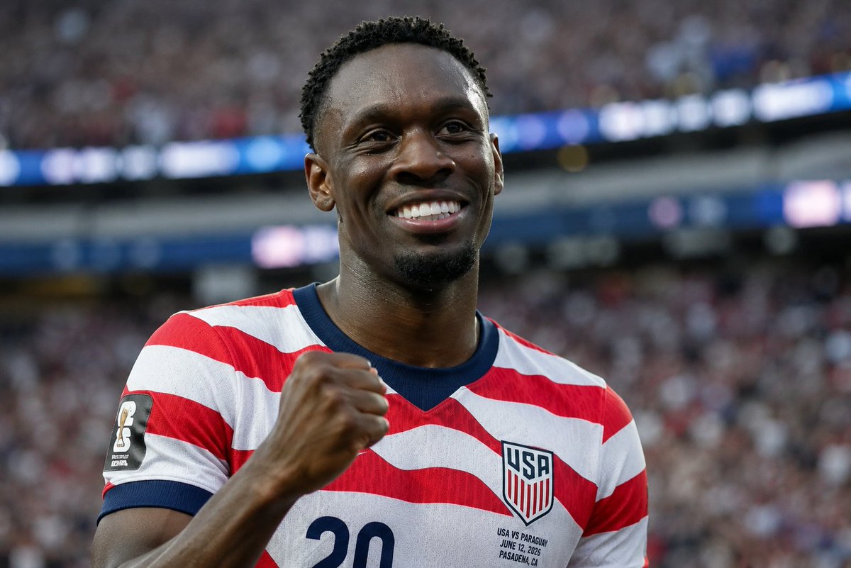 viarifnote's tweet photo. Folarin Balogun wasn't supposed to be American—Now he's their World Cup talisman

His USA eligibility exists purely because an airline refused to let his pregnant mother fly back to London in 2001 — and now the accidental American is scoring World Cup goals for fun.

https://t.co/QOrIgVA83g