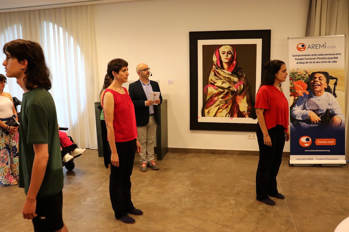 LoJoan's tweet photo. Aquest divendres, a la Nit de les Arts i el Compromís hem celebrat els 50 anys @associacioaremi, mig segle treballant per la dignitat, els drets i la inclusió de les persones amb paràlisi cerebral. Gràcies per convertir l’art i la solidaritat en oportunitats per a tothom. https://t.co/Hx7AgwLQRn