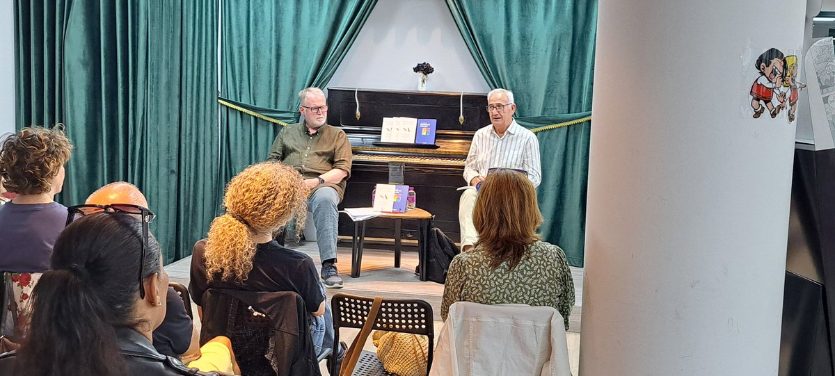 perezantolin's tweet photo. Fotos de la presentación de 'Idear lo insólito' y 'Oficio de callar' en la librería Letras de Ávila. https://t.co/gJDMKrjcDA