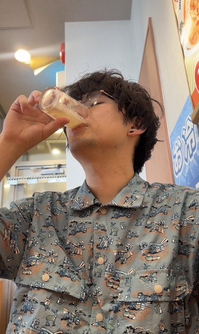 ぽんたまん|男の欲望を満たす一万円企画 - 昨日の夜に課金してclaude code勉強し始めたのよ。fableとやらは使ってないけど、課金直後に使えないってなんかすごく嫌な気分よな。 嫌な気分になったから昼から酒飲むよ🍺 https://t.co/iVyczoUUAc
