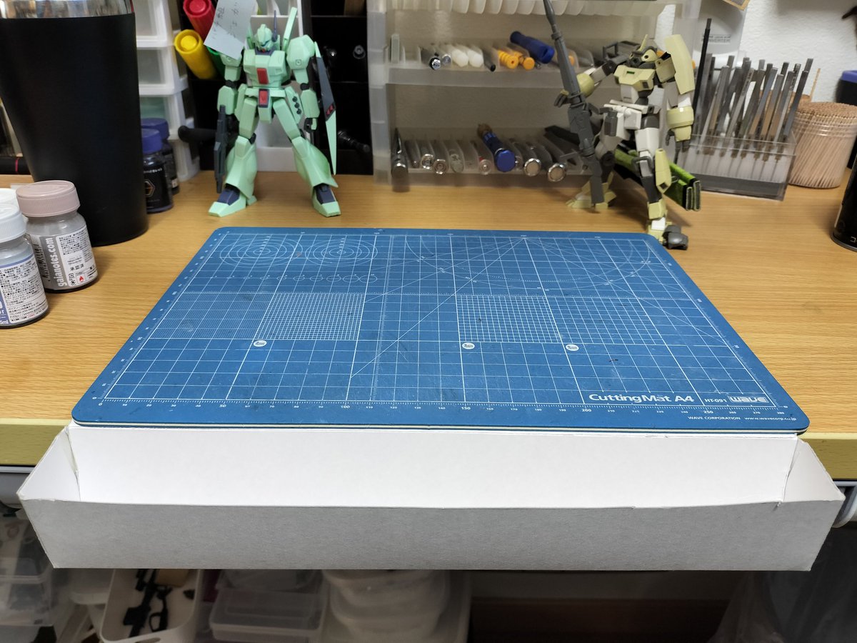 _SHIMAKOU_'s tweet photo. プラモの箱で作ったゴミ箱を新しく作り直しました😌 https://t.co/ncwYMfklhz