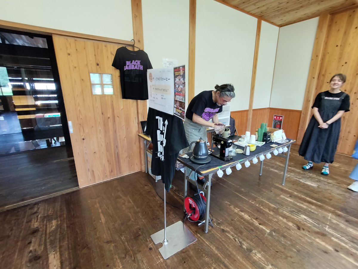 250Metal's tweet photo. メタル話最高だった……w
久しぶりのメタル談義楽しかった！
YASUGISH STEEL行くしかない……！🤣🤘🤘 https://t.co/NeYZNxOZT9