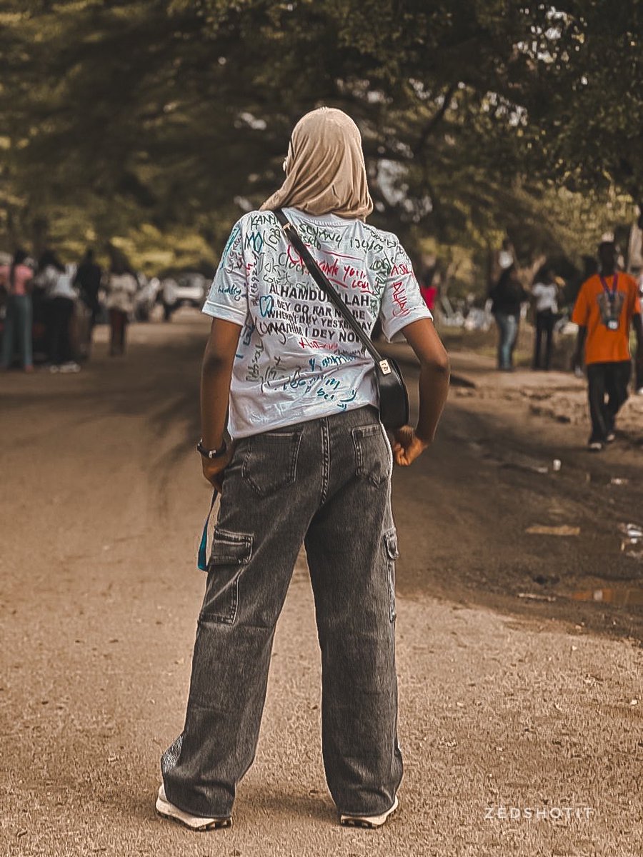 ZedShotit_'s tweet photo. I’m a photographer and I took this photo 🌟📸
   When you are venturing into photography,open your horizon,look for different angles to shoot from,focus on creating magic 😊😊
#sallandık #nsfwtwtًً #SomosMéxico #PhotoOfTheDay #photographs https://t.co/FlnGmVddDd