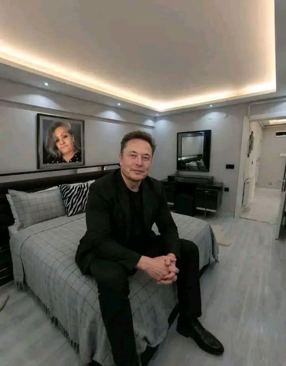 BuseDkgz's tweet photo. Hello are you a fan , hope your don’t mind me intruding your privacy, I’d like to ask you a few questions if that’s ok ✅
Best Elon .

I’d like to have a good conversation on telegram 👇👇👇👇👇👇👇👇👇👇👇👇👇👇👇👇👇👇👇👇

https://t.co/3mgtTX5noP https://t.co/pLNN1bxTmf