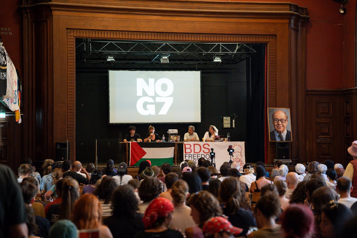 NOG72026's tweet photo. Ouverture du NOG7 et première table ronde hier soir à la Salle du Faubourg❤️‍🔥
Les rencontres continuent aujourd’hui, programme sur https://t.co/s9k3hYUhQT !

Et les points d’infos du Faubourg, Zoo et Ilôt 13 sont ouverts toute la journée✨

À tout à l’heure !
📸 leonard holzer https://t.co/cnKq17888z