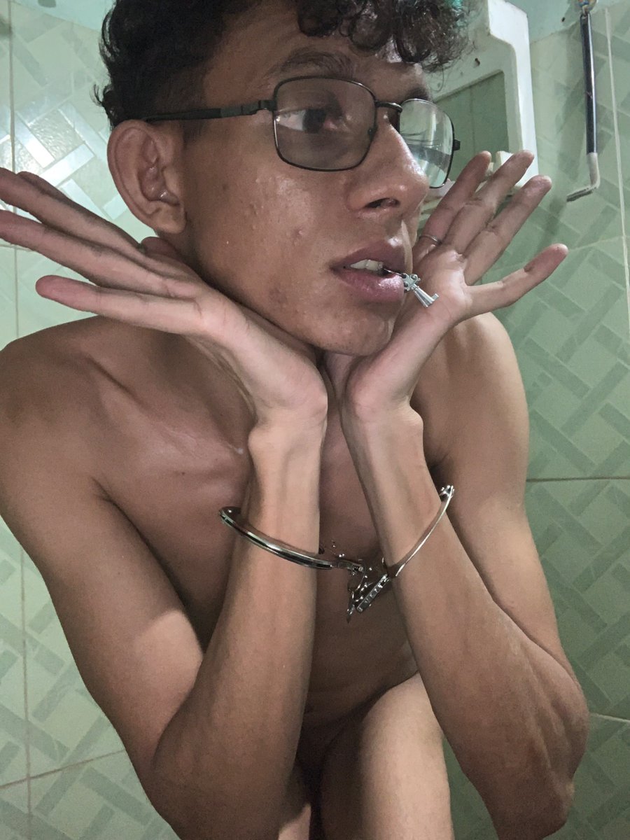 boy_atvpss's tweet photo. 🔐🔑🍑🥵🔥🍆
Só sei que cheguei em casa estuprada, algemada e com a capa no cuzinho ainda!😮‍💨🍆🔥💦🥵
O puto filmou tudo. É pós a chave da algema na minha boca!🔐🔑
Cadelinha do meu macho!🥺👉🏻👈🏻

Completo👇🏻

https://t.co/HuaG8XZM5x

https://t.co/1iDpS0VkSe

Mais tarde vou tirar a capa de dentro e filmar pra vocês