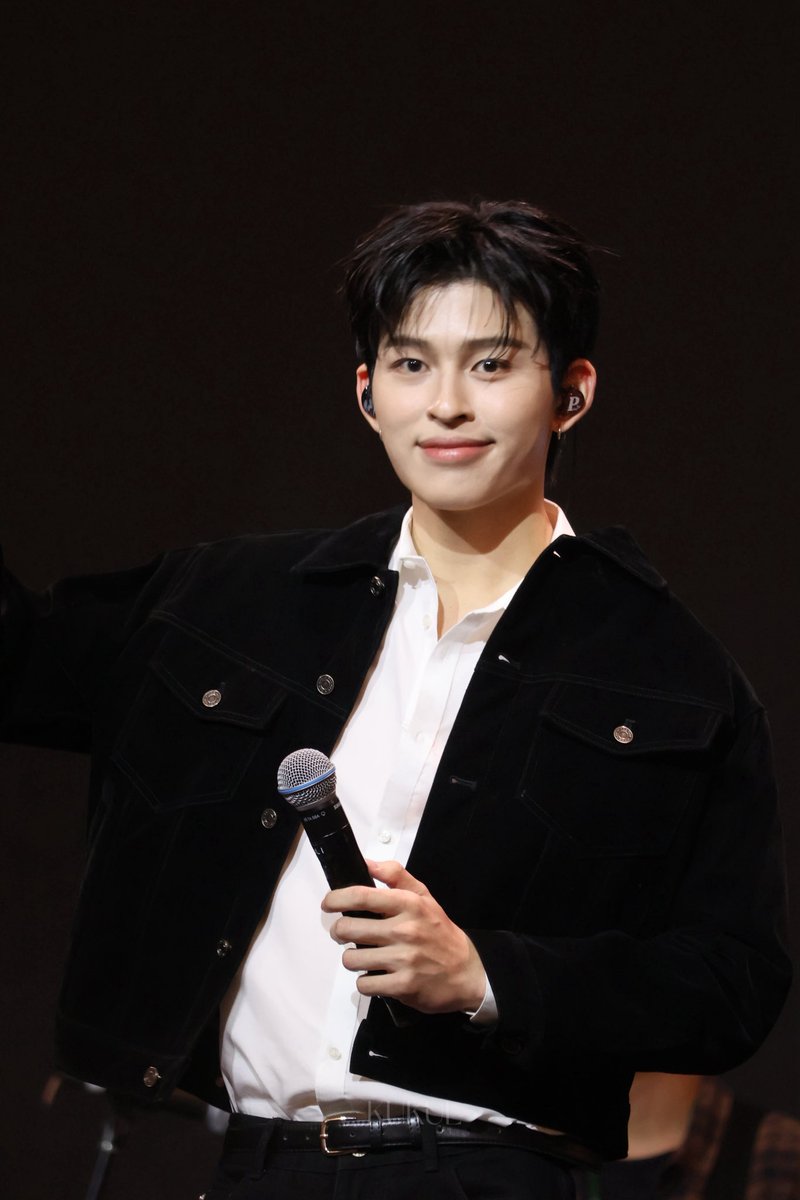 MaiMaiPPW's tweet photo. หล่อเกิ๊นนน

PONDPHUWIN RENDEZV HK

#PondPhuwinRendezvousInHongKong
#PondPhuwin #ปอนด์ภูวินทร์ https://t.co/Ovgsdvi299