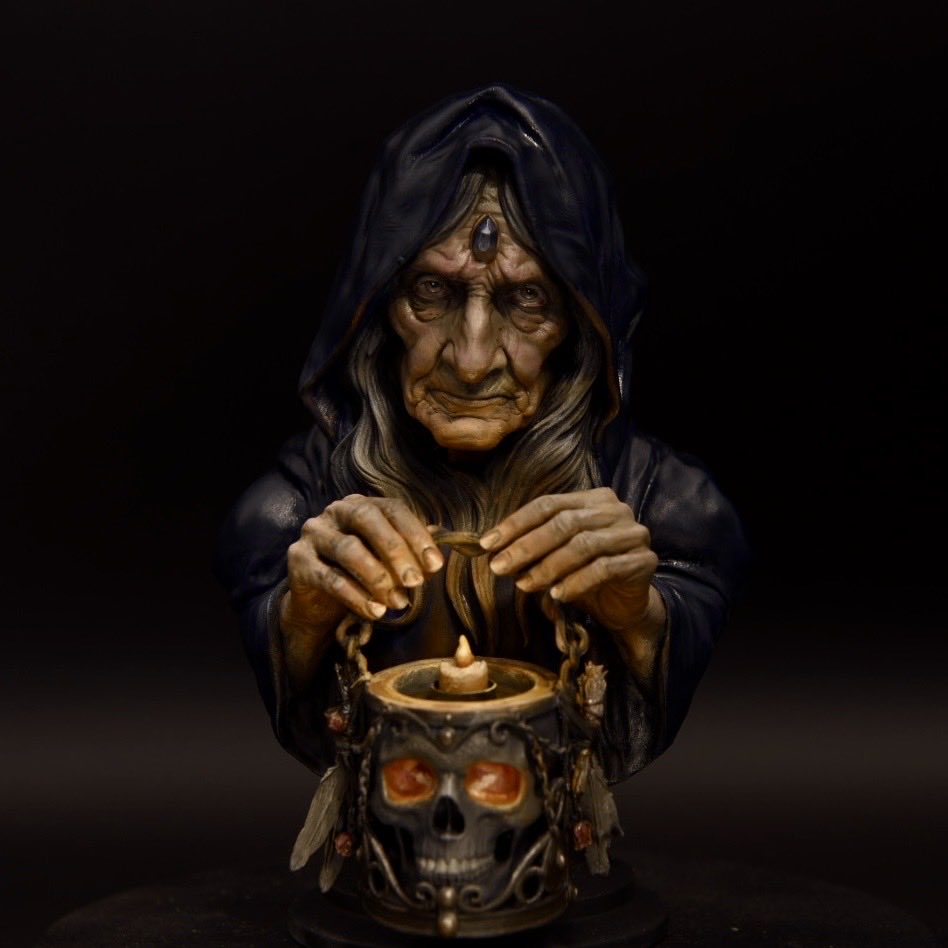 jcwalk4's tweet photo. Just finished painting “Maria” sculpture by Kuton. https://t.co/fuaeKmdCSx