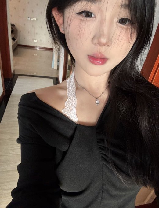 B_M_Z2's tweet photo. 找个附近的性搭子，不入生活的 https://t.co/aqqI5QDswW