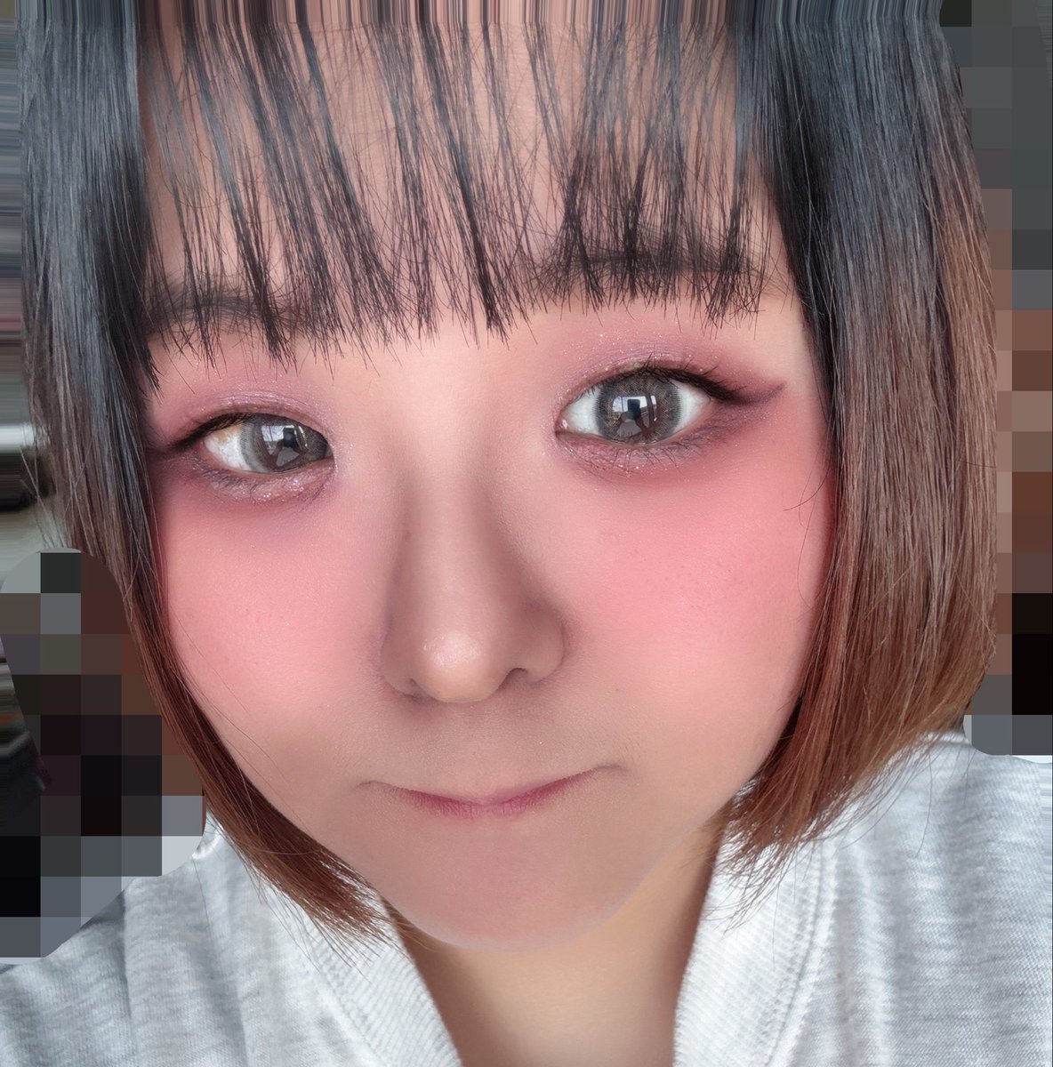 ano__uta's tweet photo. 友達と飲みに行くのでメイクばっちし❣️
ちょっと濃かったかな〜🤦‍♀️ https://t.co/EeKDKV3hed
