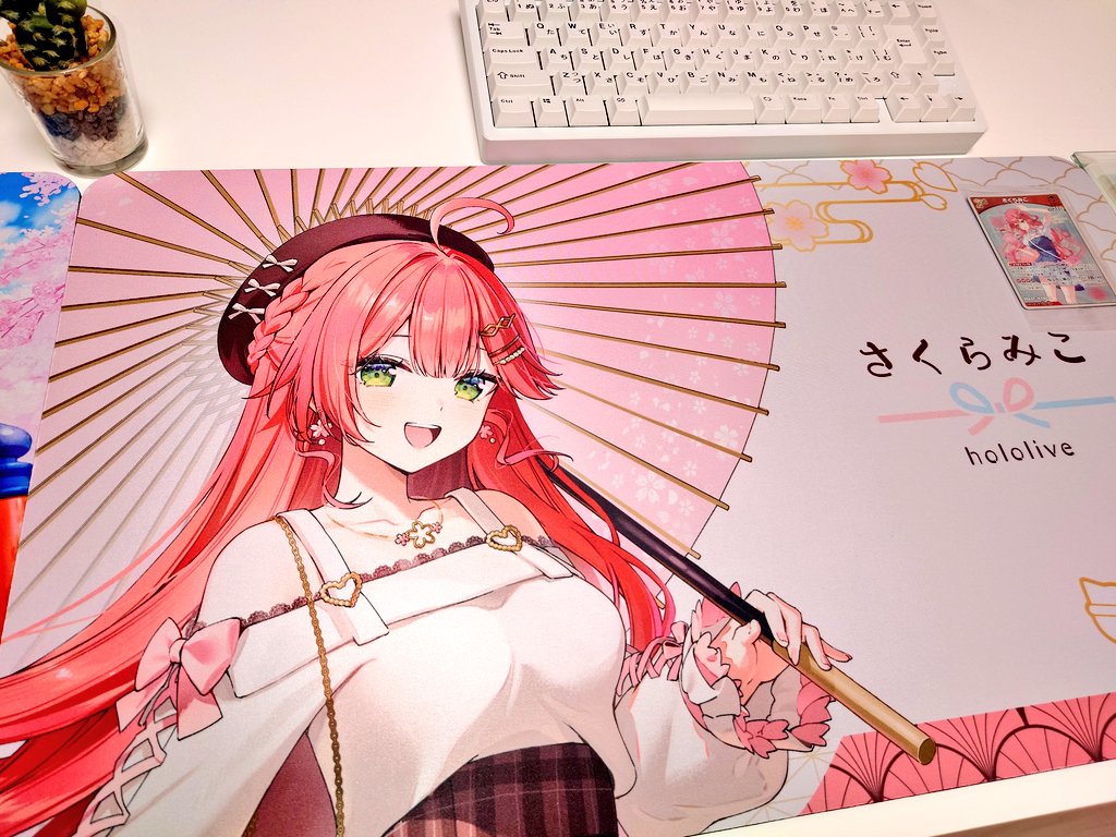 gochikuwa's tweet photo. 京都IP書店さんのみこちPOP UP SHOP後半戦行ってきました！混雑時間を避けるとゆったりお写真撮れますし、グッズも新たに追加・在庫も復活しているので、まだ行ってない方は是非～🌸
#京のみこ活 #みこにゅーす報 #さくらみこ https://t.co/TLwX346qhI