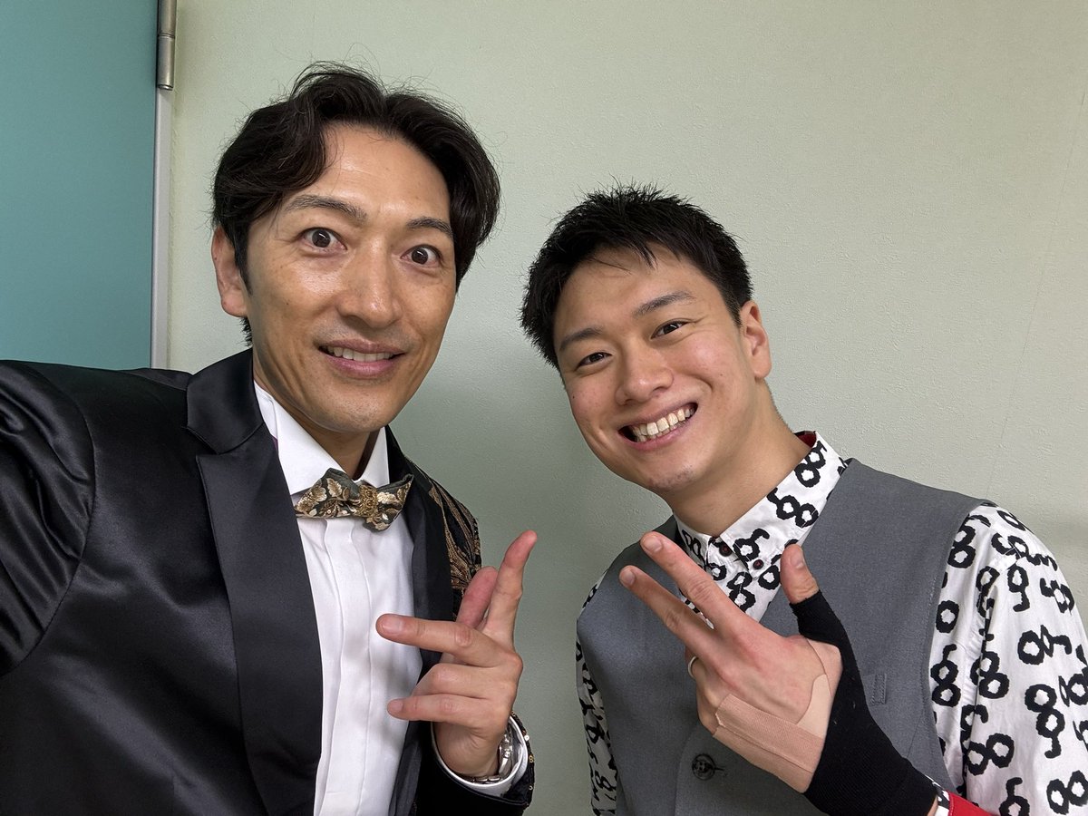 moai_kuta's tweet photo. #タクトショー　有観客ライヴ終演♬
ご参加頂きました皆様、誠に誠にありがとうございました(^^)
良い写真あったら、下さいねー。 https://t.co/VFl7TiweO4