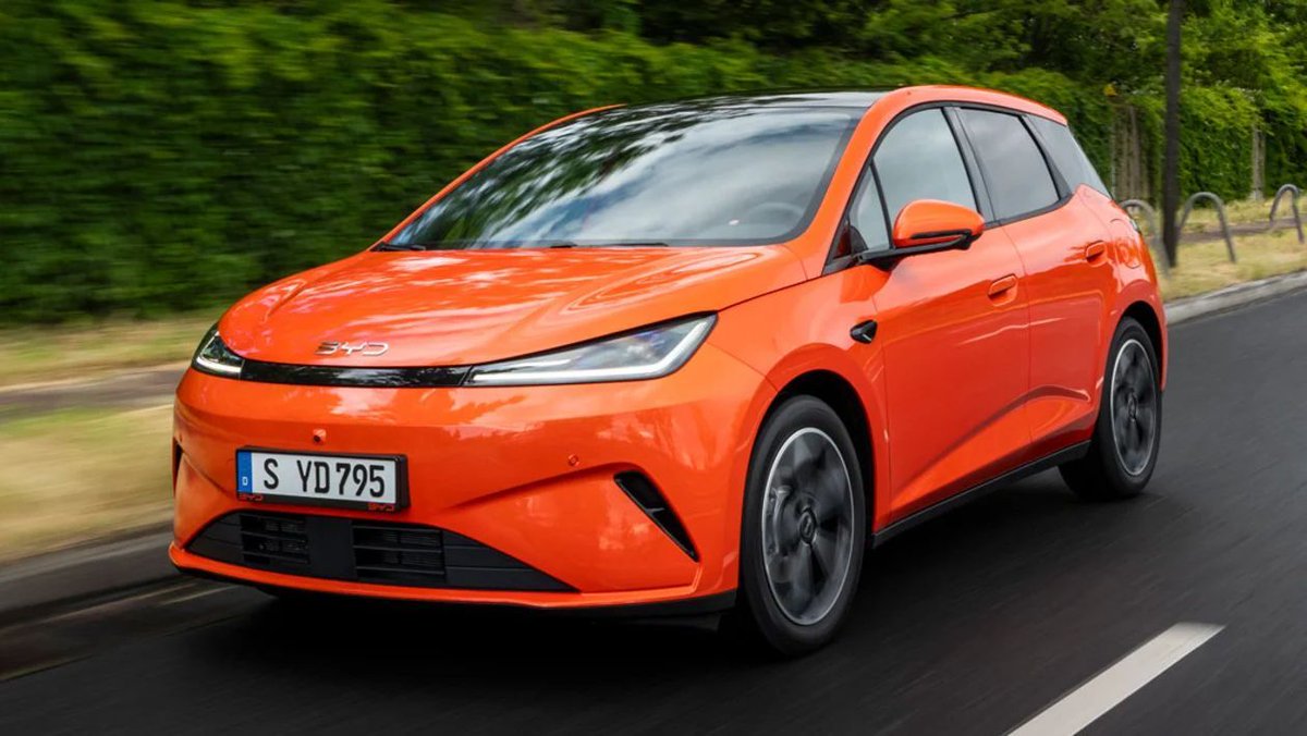AutoExpress's tweet photo. PHEV power has arrived in the supermini sector, but the BYD Dolphin G isn’t perfect...>> https://t.co/AqGNW4yvu5 https://t.co/baTeGfxdtT