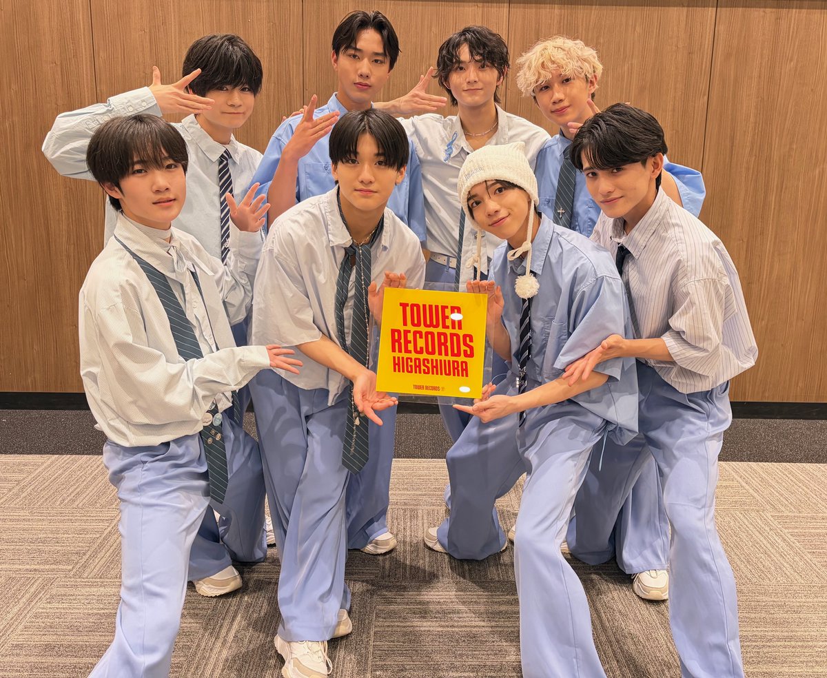 TOWER_Higasiura's tweet photo. 【#SHY】
6/13(土)開催🎤🎶
SHY スペシャルイベント June🫧✨

素敵なイベントありがとうございました🎶
お越しいただいたみなさまもありがとうございました✨

イベント後にお写真いただきました📸
当店Instagramにてコメント動画も投稿しております✅
https://t.co/6BLGSIjgb3 https://t.co/j07wvGV2BO