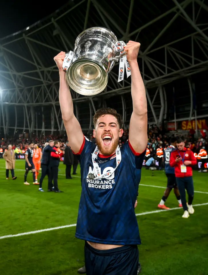 Shelbourne CB Sam Bone (28) is eligible to represent four countries 🇲🇾 ...