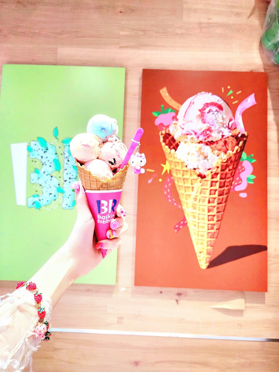 SaemiBerryHaPpY's tweet photo. 🍓🩷🍓🩷🍓🩷🍓🩷🍓🩷🍓🩷🍓🩷🍓🩷

　❥ベリーハッピーフレーバー💖🫧
　❥サーティワンアイス風ネイル💅

　どちらもお気に入り✨🍦🩷🥄✨

シンデレラフィットしているカモ🐰💕

🍓🩷🍓🩷🍓🩷🍓🩷🍓🩷🍓🩷🍓🩷🍓🩷
#サーティワン
#よくばりフェス
#BerryHappy https://t.co/ipTapt4P5J