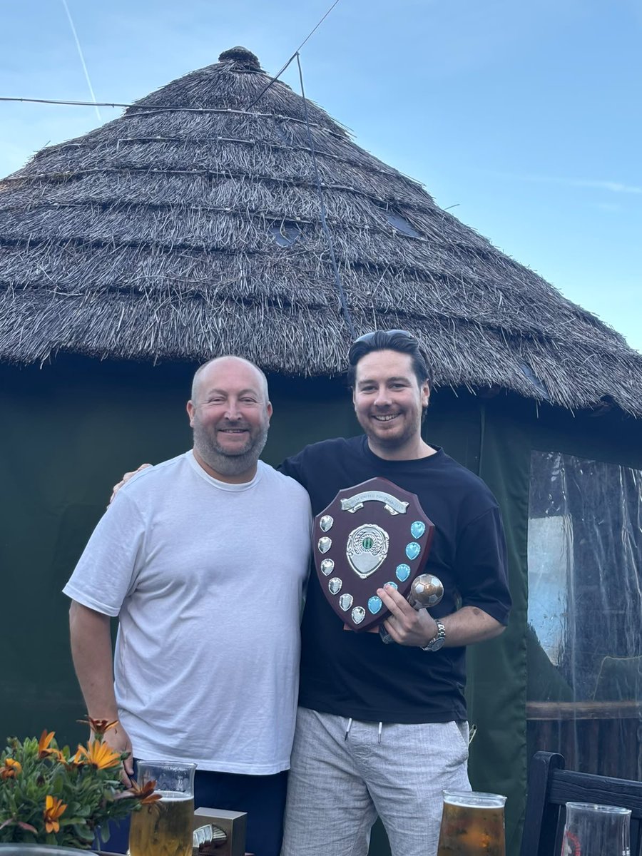CudhamUtd's tweet photo. Nice end of season bash last night to celebrate the season with the 1st team 
Players player - @HarveyMeech 
Managers player - @liamhughes37 
Top scorer - @benje63 
Another season from our great football club and we go again next year 💚🖤💪👊🍺🍺🍺🍺#cudhamfamily #upthecudham https://t.co/iBOjT6K9ax
