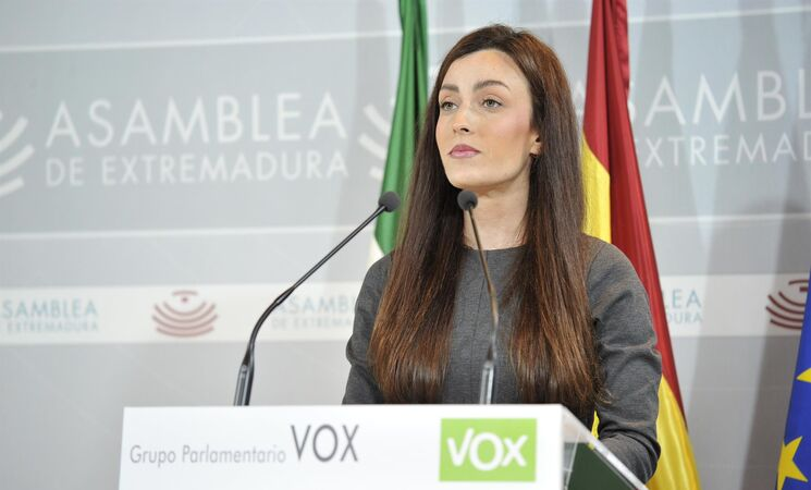 Actualidad_Pol's tweet photo. 🇪🇸 La consejería de Desregularización de VOX en Extremadura ELIMINA todas las subvenciones a las asociaciones que atienden a Inmigrantes Ilegales y los DESTINA a la Sanidad Pública https://t.co/d2kgd7lkqw