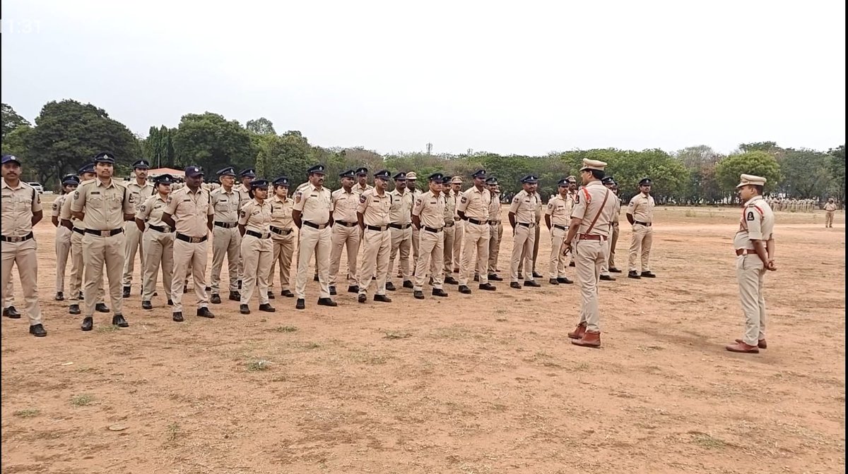 OsmaniaPolice's tweet photo. Osmania University Police Station Staff participated in Parade at CTC Amberpet Ground.. https://t.co/hxICOcaYA8