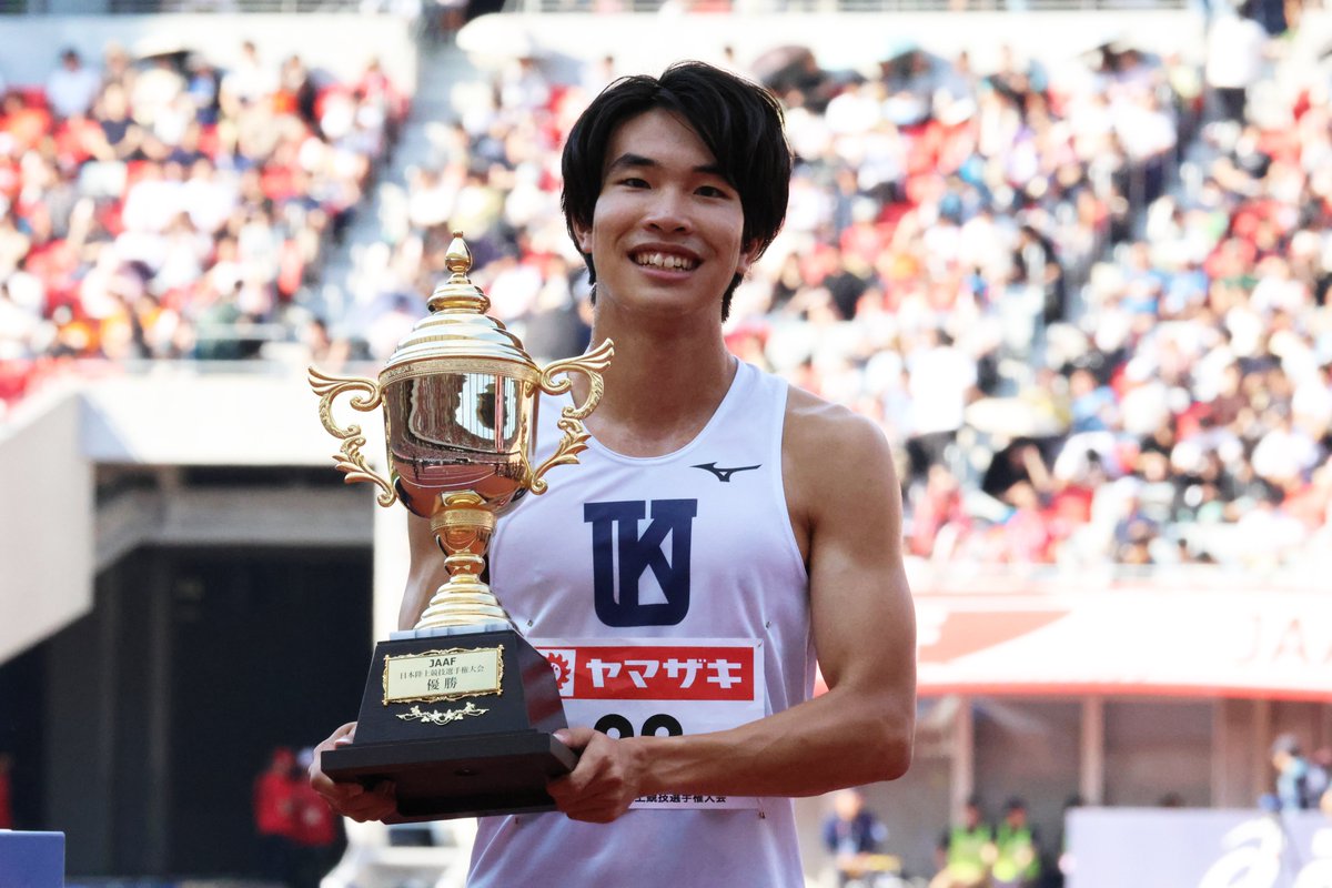 jaaf_official's tweet photo. /／
【#日本選手権】2日目
\＼

📸男子800m決勝✨
1位🥇#萬野七樹（関西大）1分46秒45
2位🥈#四方悠瑚（4DIRECTIONS）1分46秒68
3位🥉#源裕貴（NTN）1分46秒72

萬野選手は
アジア大会代表🇯🇵内定です‼️

✅速報
https://t.co/wd9poeqIKJ

✨前売・当日チケット発売中✨
パロマ瑞穂スタジアムおよび
チケットぴあにて販売‼️
⏬チケットの詳細＆購入はこちら🎟️
https://t.co/T2euBV2AzO
🟥🟨🟥🟨🟥🟨🟥🟨🟥
6月12日（金）～14日（日）
#日本選手権 が、劇場アニメ『#ひゃくえむ。』とコラボ🤝
🟥🟨🟥🟨🟥🟨🟥🟨🟥
#ナンバーワンだけが見られる景色がある
#陸上 #アジア大会 #日本代表選考会