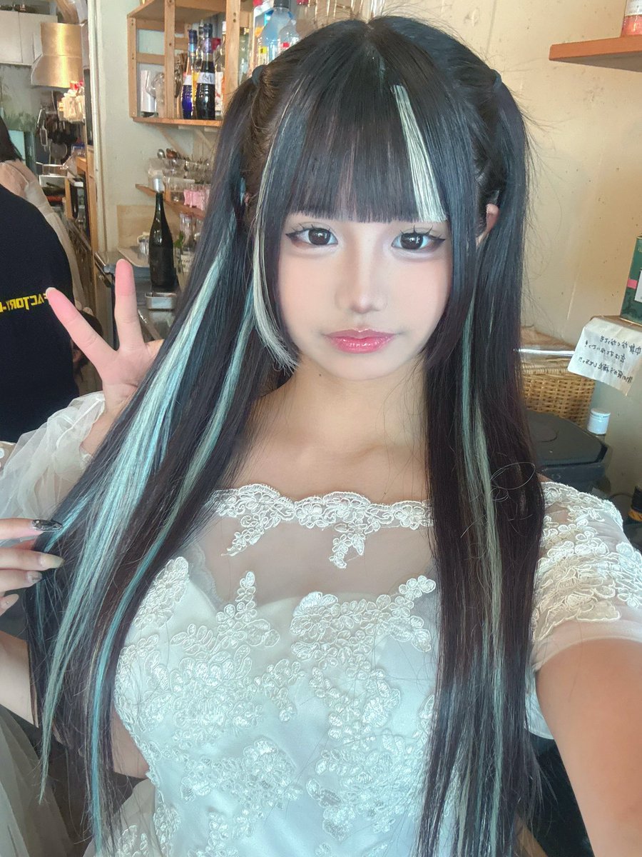 nene_tweeny's tweet photo. 無事ついた!!ティアラがない、、 https://t.co/g6jmBdfm54