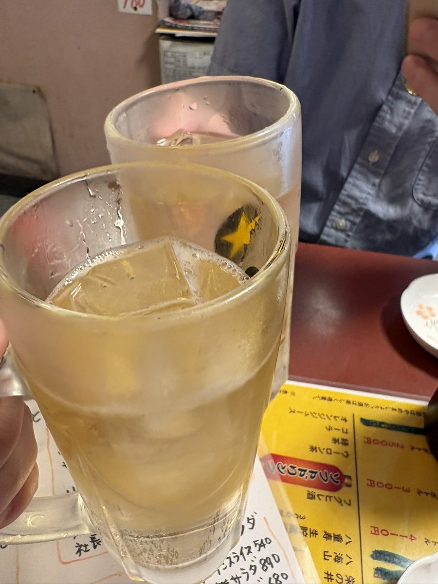 trickstart81's tweet photo. たらく 日暮里店でした。
3点盛り、ナス田楽チーズを頂きました。
どちらも、なかなかのお味でした。
ナス田楽チーズはちょっと味が薄いなと感じましたが、タバスコで補填しました。 https://t.co/B4bVXDuc5P