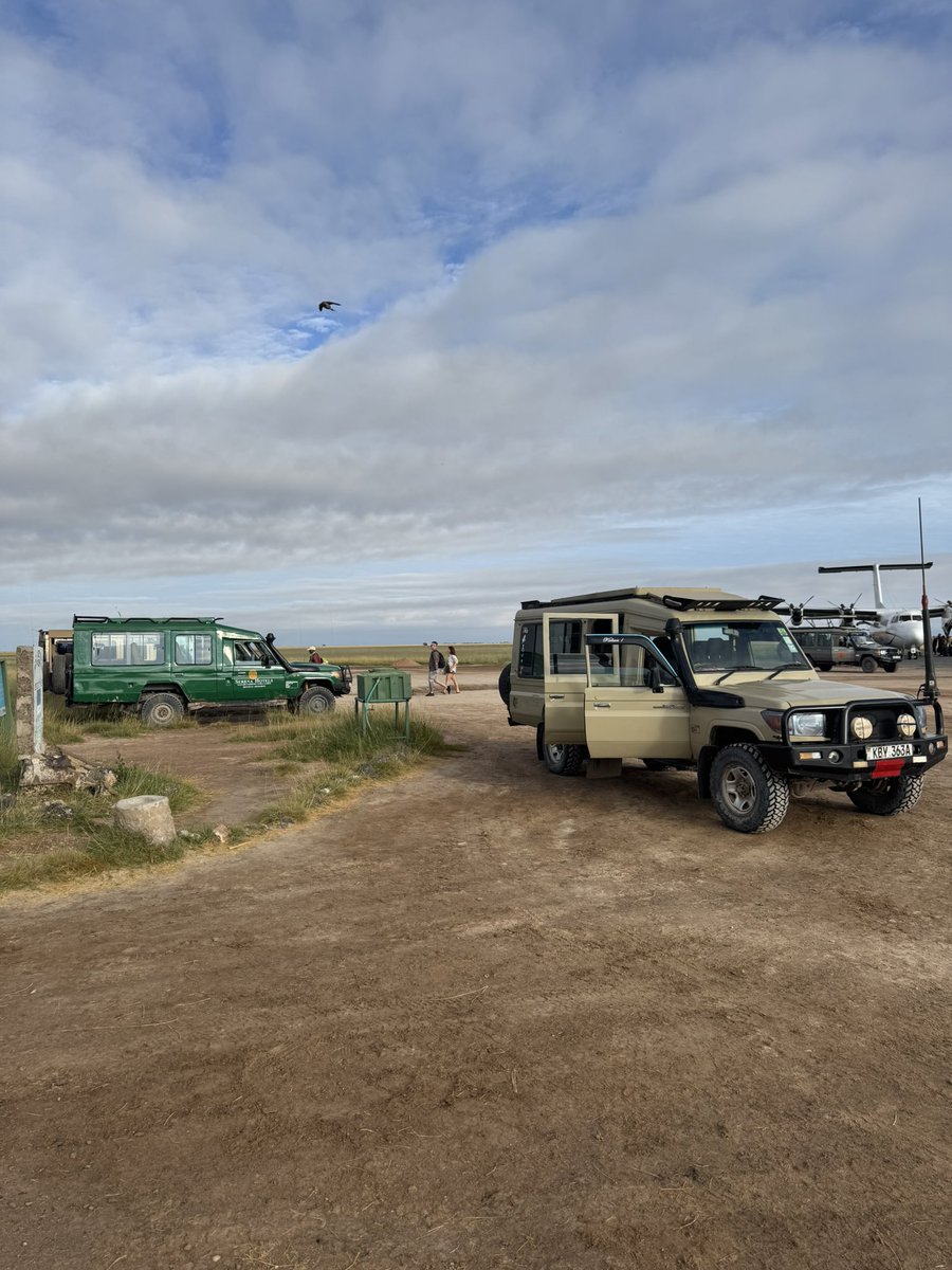 NamulwanaHildaV's tweet photo. Thank you Amboseli 

#hildaontravel https://t.co/RAG5LSl9sl