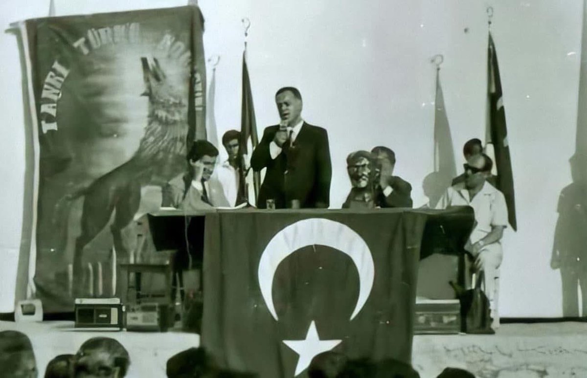 cnrerdogan's tweet photo. Rahmetli Dündar Taşer "Türkeş’in yanlışı, benim doğrumdan daha doğrudur." diyordu. Bugün bu ülküdaşlık, bu dava bilinci, bu dostluk anlayışı her daim arayacağımız bir olgu. https://t.co/9I2nUrr0jt