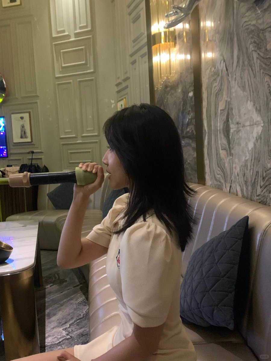 biggypigeon's tweet photo. Let’s KTV all night—sing our hearts out, laugh till we ache, and make every hit a banger! https://t.co/JrQ4o1EVBk