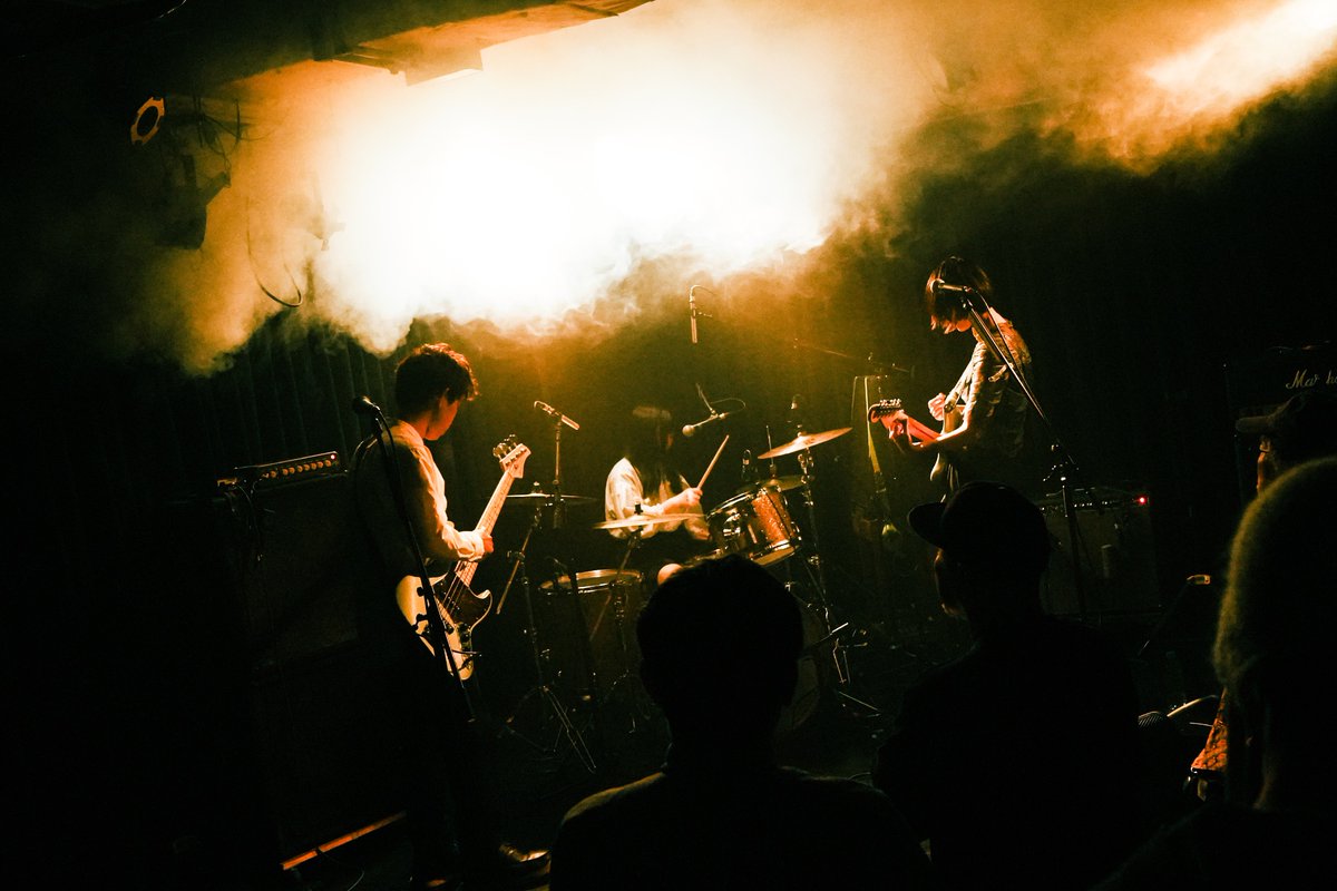 anatahatennki's tweet photo. 2026.6.10 wed 
at.shimokitazawa THREE

あなたは天気pre.
"yawarakana jigoku"

ありがとうございました。

-setlist-
きらめいた
Following
白昼夢
グリーンレーザー
《風景Ⅰ》
《風景Ⅱ》
表面張力
Come on Jues！🆕

en
アルカディア

📸 @ayane_1756 https://t.co/Uofj5mCHgx