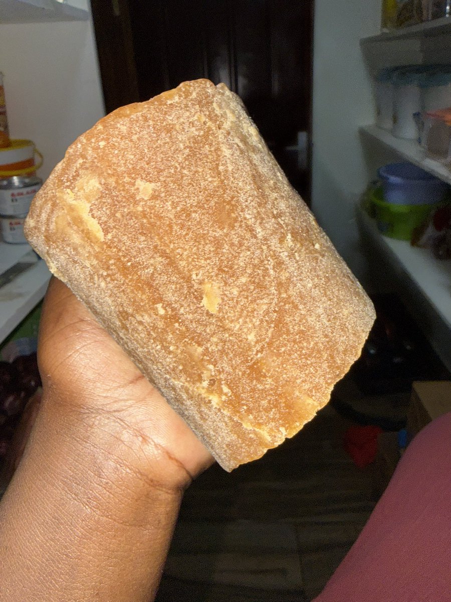 SomoinaKapeen's tweet photo. Unga ya wimbi,muhogo na njugu..ile uji inatoa ni the real uji pawa! .utamu inawekwa na sukari nguru! Hapa ukikunywa hiyo uji alafu utafune pumpkin seeds unasimamisha strong kushinda viagra!just how She likes it btw.sio kitu flaccid weak.. https://t.co/zBrJrySlLZ