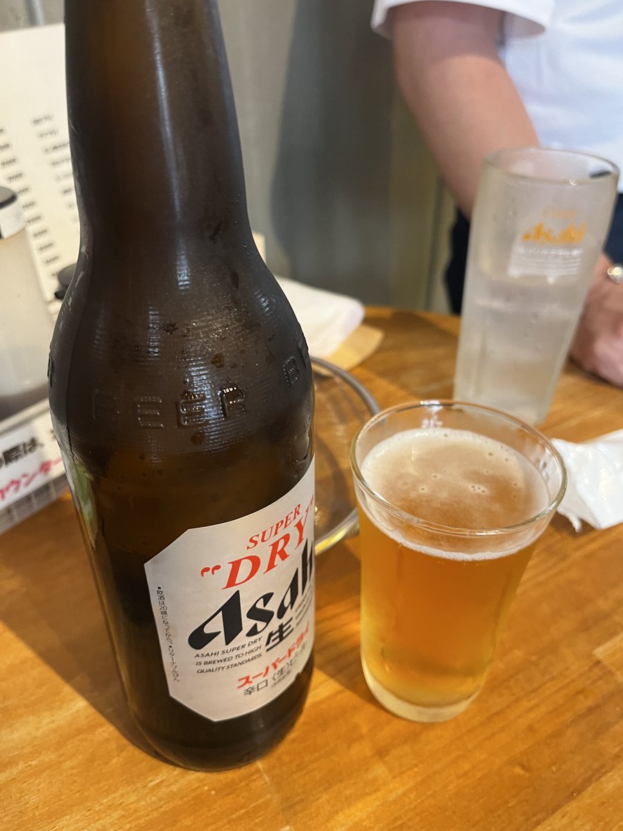matutake_0919's tweet photo. ザキさんのイベント前に恒例のコフちゃんとの0次会なう🍻✨ https://t.co/T8fPxmzrd1