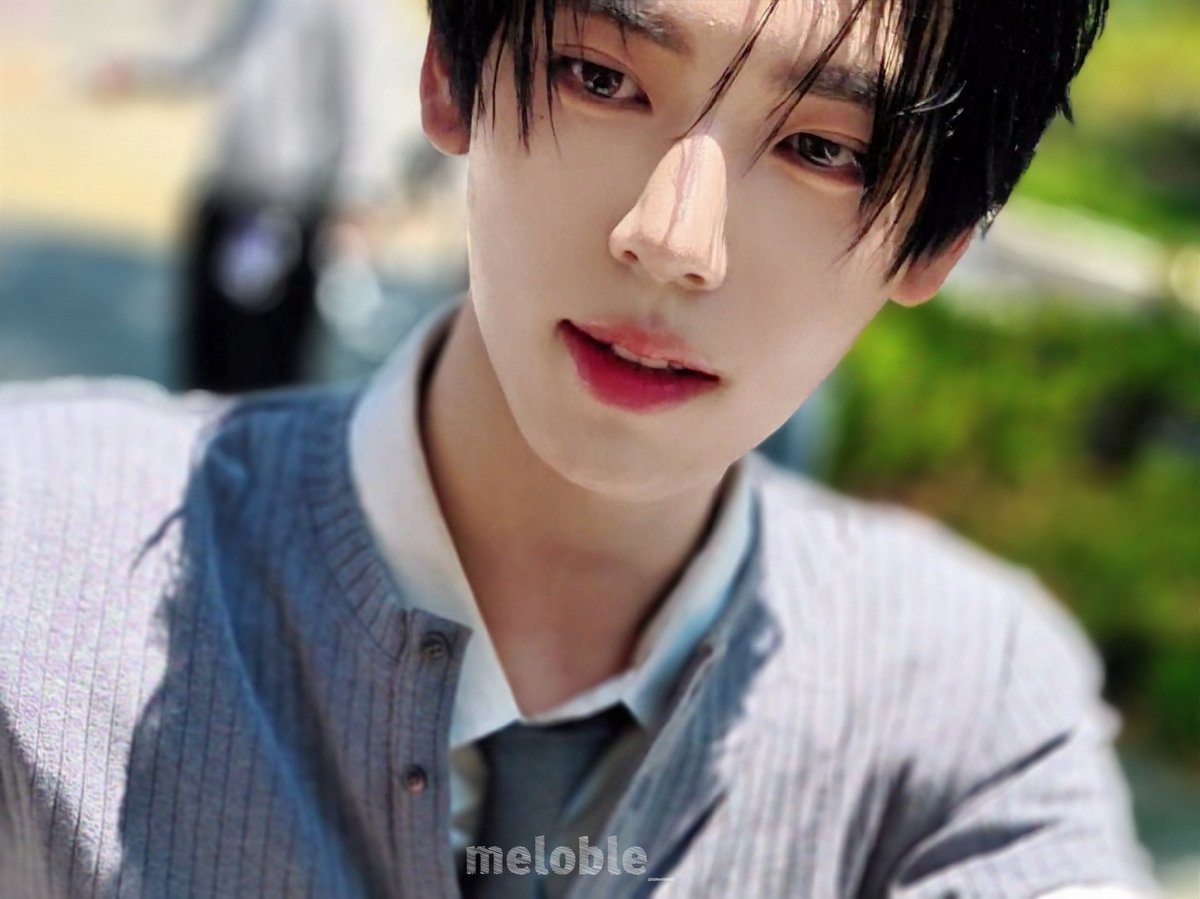 meloble_'s tweet photo. 260613 앤더블 음중 미팬 한유진
사람이 아닌거 같아요...초현실적 미모🥺🖤
#AND2BLE #앤더블 #한유진 https://t.co/A2RX031cfL