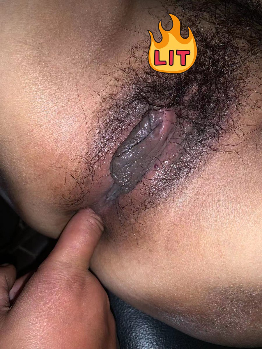shangyin88's tweet photo. 49岁保洁阿姨 第一次约的时候非常保守 舌吻舔逼吃鸡巴都不愿意，后续几次熟悉了逐渐暴露本性，昨天下班我接她后主动要求在车里舔她的原味骚逼，忙碌一天的骚穴味道真他妈骚 https://t.co/JDZWvGLgwg