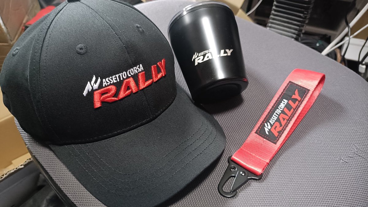 rallymonitor's tweet photo. 先日、Assetto Corsa Rallyの@505GamesJapan さんからACR、さらにはラリーSIM界隈をより盛り上げていこう、ということでグッズをいただきました。

ここ数か月がなんやかんやとSIMどころかゲームPC自体を立ち上げることが出来ない日々ではありますが、せっかくグッズをいただいたということで、これらを景品として、よりACRを楽しむイベントを作成し、皆様とACRを盛り上げていければと思います。

7月くらいには何かしら考えたいと思いますので、今しばらくお待ちくださいませ。

#AssettoCorsaRally
@505_Games