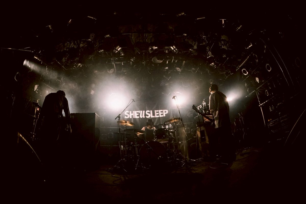 SS__matsumoto's tweet photo. SHE'll SLEEP
"Escape from the Riverside Tour"

2026.06.12 (金)
渋谷CLUB QUATTRO

ONE MAN LIVE

photo by サカイマサト@_hbworks https://t.co/MkiwVWcGww