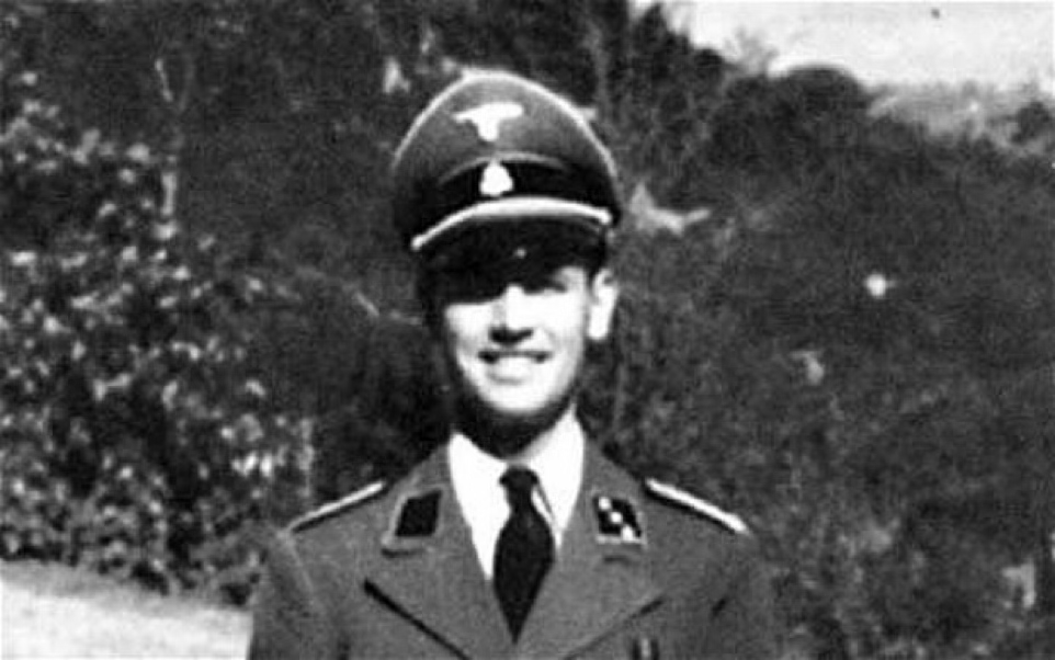 ANPIRomaPosti's tweet photo. "Nei campi di concentramento non c'erano camere a gas ma solo cucine. Già durante la guerra gli alleati hanno cominciato a fabbricare false prove sui crimini nazisti."
#ErichPriebke
Il #14giugno 1944 #Priebke divenne ufficiale di collegamento con lo Stato Maggiore della #GNR. https://t.co/cZjNmfb3EL